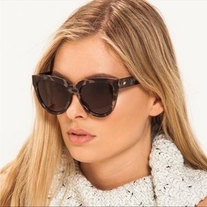 Le Specs Liar Liar Sunglasses Color: Volcanic Tort & Brown Mono